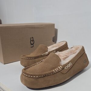 UGG Brown TAN Suede Slip On Loafers Nib Women 6